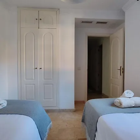 Pinogolf Elviria Marbella With Free Parking, Wifi, Pool And Large Terrace Apartment Exterior photo