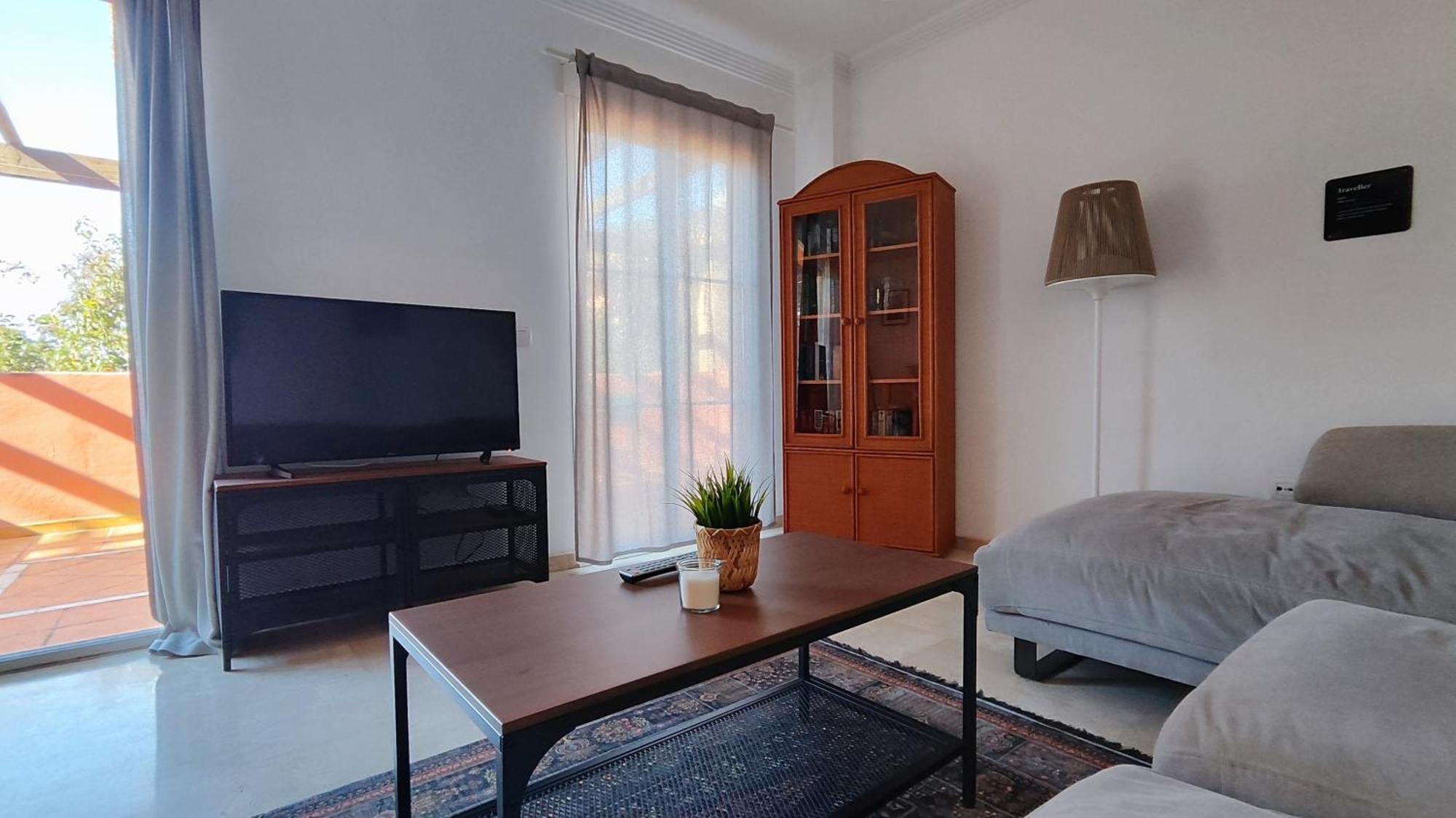 Pinogolf Elviria With Free Parking, Wifi, Pool And Large Terrace Apartment Marbella